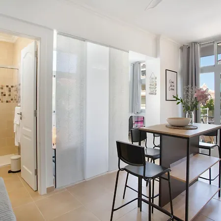 Nelale Apartment *